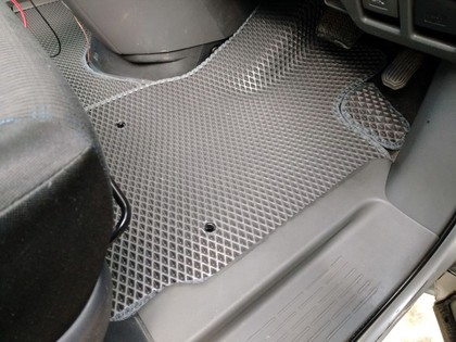 Коврики на Toyota Voxy (R70) 2007 - 2013 в Ижевске