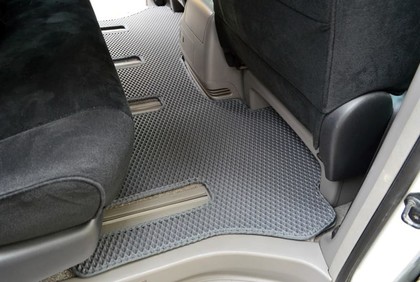Ворсовые коврики на Toyota Alphard (H10) 2002 - 2008 в Ижевске