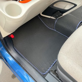 Коврики на Toyota Sienta II 2015 - 2022 в Ижевске