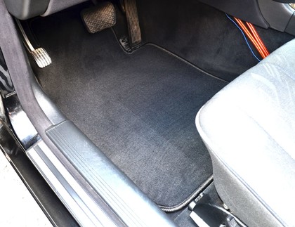 Ворсовые коврики на Mercedes E (W210) 1995 - 2002 в Ижевске