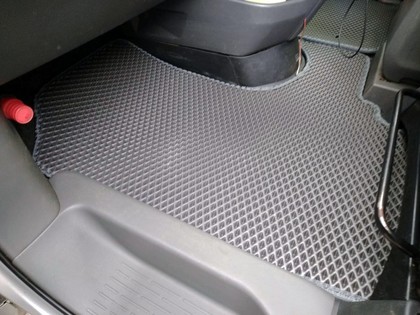 Коврики на Toyota Noah (R70) 2007 - 2013 в Ижевске