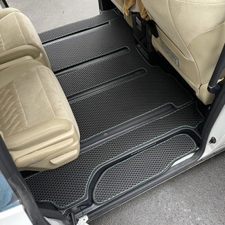 Коврики на Toyota Vellfire (H30) 2015 - 2023 в Ижевске