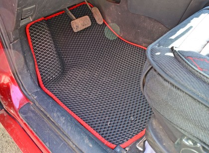 Коврики на Pontiac Vibe I 2002 - 2008 в Ижевске