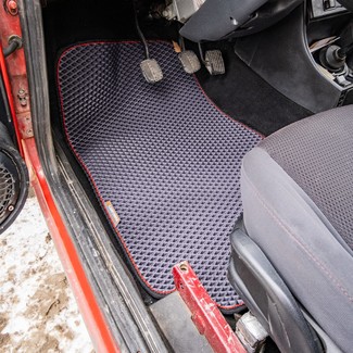 Коврики на Lada (ВАЗ) 2101, 2102, 2103, 2104, 2105, 2106, 2107 1970 - 2012 в Ижевске
