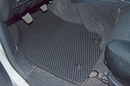 Коврики на Toyota Hilux VII 2008 - 2015 в Ижевске
