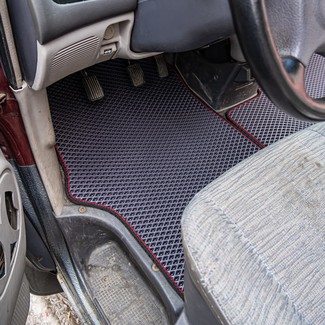 Коврики на Mitsubishi Space Gear 1994 - 2007 в Ижевске