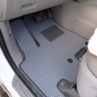 Ворсовые коврики на KIA Carnival III 9 мест и 11 мест 2014 - 2021 в Ижевске Ворсовые коврики на KIA Carnival III 9 мест и 11 мест 2014 - 2021 в Ижевске