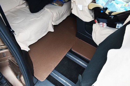 Коврики на Nissan Serena (C26) 2010 - 2016 в Ижевске