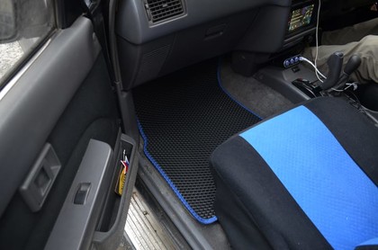 Коврики на Toyota Hilux Surf II 1989 - 1995 в Ижевске