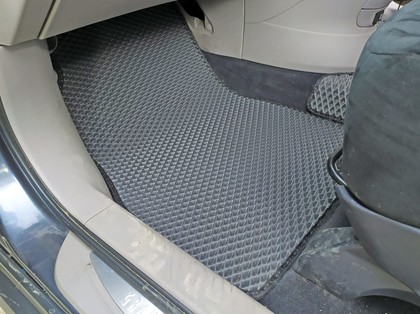 Коврики на Mitsubishi Grandis 2003 - 2009 в Ижевске
