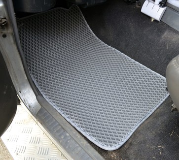 Коврики на Toyota Land Cruiser 70 2006 - 2025 в Ижевске