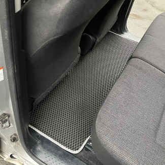Коврики на Toyota Sienta II 2015 - 2022 в Ижевске