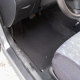Коврики на Toyota Corolla (E12) 2000 - 2007 в Ижевске