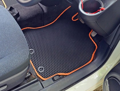 Коврики на Toyota Sienta II 2015 - 2022 в Ижевске