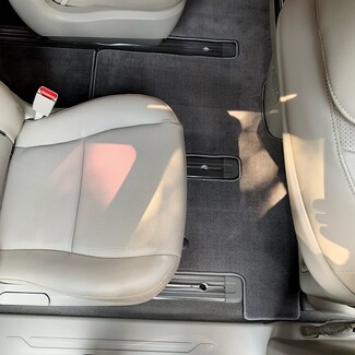 Ворсовые коврики на KIA Carnival III 9 мест и 11 мест 2014 - 2021 в Ижевске Ворсовые коврики на KIA Carnival III 9 мест и 11 мест 2014 - 2021 в Ижевске