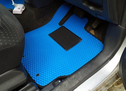 Коврики на Toyota Ractis I 2005 - 2010 в Ижевске