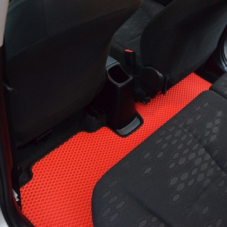 Коврики на Subaru Trezia 2010 - 2016 в Ижевске