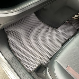 Коврики на Toyota Voxy (R80) 2014 - 2021 в Ижевске